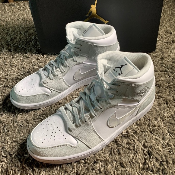 air jordan white camo